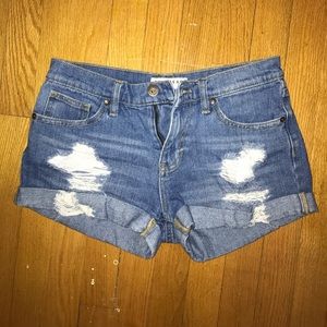 Bullhead boyfriend jean shorts